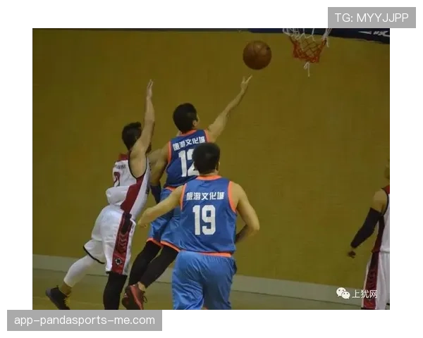 发球干扰规则：篮球比赛中判罚依据与具体解读